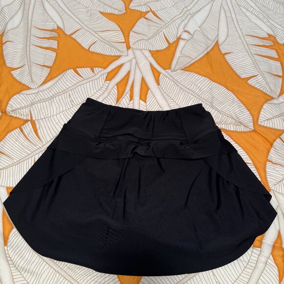 Halara Plain 2-in-1 Back Waistband Pocket Dance Skirt  Black/XS - Picture 2 of 3